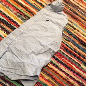 Men’s long sleeve button up.